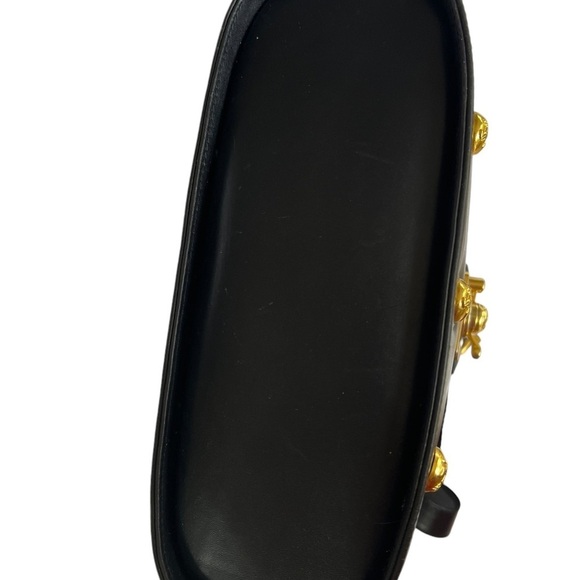 Gorgeous 2-Way Black Ferragamo - Picture 11 of 12